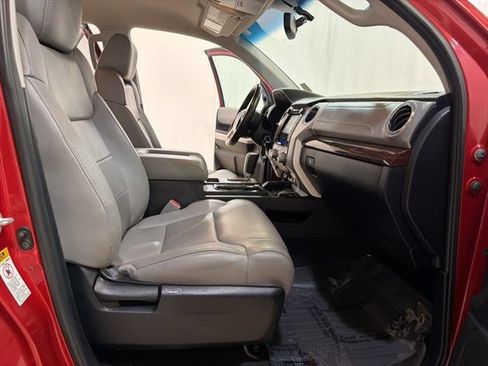 Used 2015 Toyota Tundra Limited w/ Limited Premium Package AWD/4WD image 24