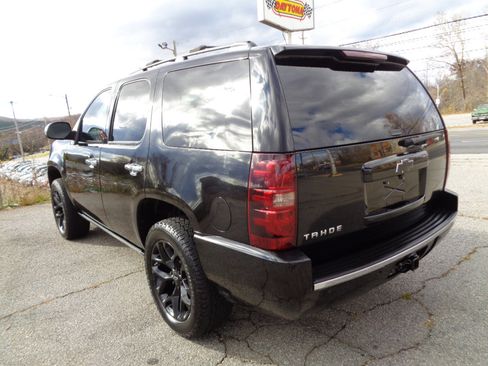 Used 2012 Chevrolet Tahoe LTZ image 7
