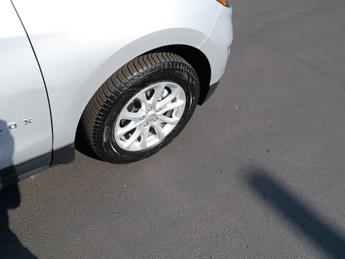 Used 2019 Chevrolet Equinox LT AWD/4WD image 35