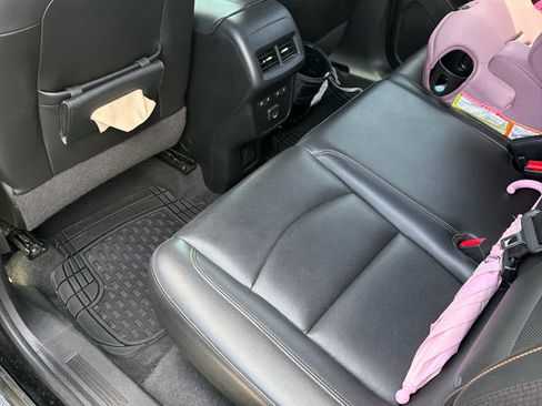 Used 2020 Chevrolet Equinox Premier FWD image 5