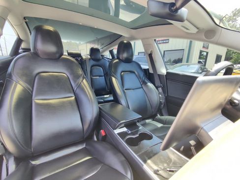Used 2018 Tesla Model 3 Long Range AWD/4WD image 21