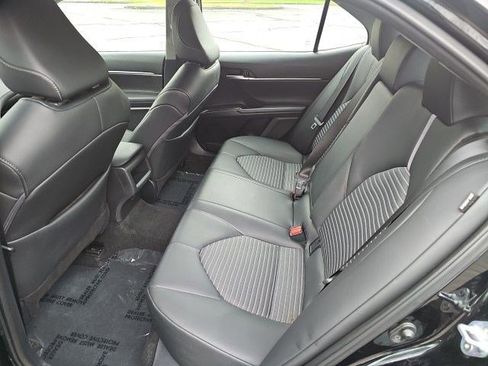 Used 2024 Toyota Camry SE w/ Cold Weather Package image 18