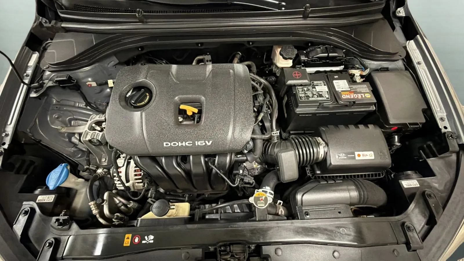 Used 2017 Hyundai Elantra SE FWD image 21