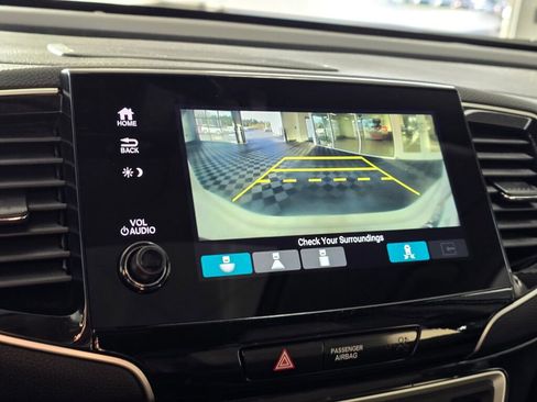 Used 2020 Honda Pilot Touring image 31