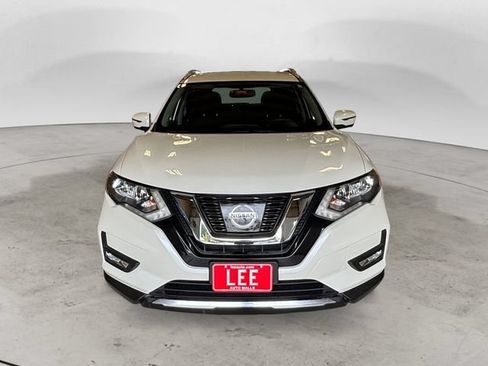 Used 2017 Nissan Rogue SV w/ SV Premium Package AWD/4WD image 9