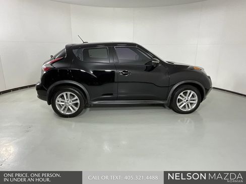 Used 2015 Nissan Juke SV w/ Technology Package image 8
