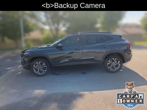 Used 2026 Chevrolet Trax LT w/ Driver Confidence Package FWD image 2