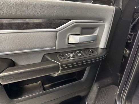 Used 2021 RAM 3500 Big Horn image 23
