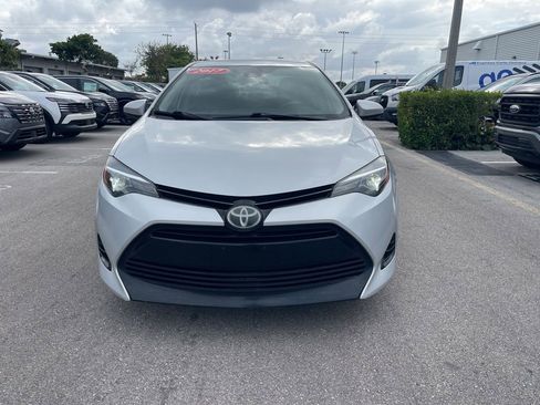 Used 2017 Toyota Corolla LE w/ Carpet Mat Package (TMS) FWD image 4