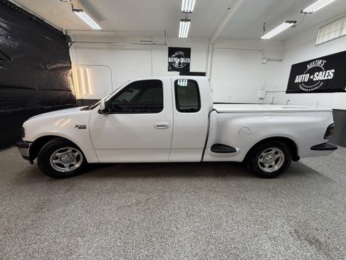 Used 1997 Ford F150 XLT RWD image 7
