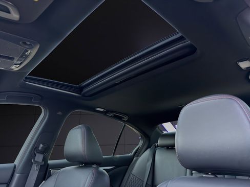 Used 2019 INFINITI Q50 Red Sport 400 w/ Sensory Package image 18