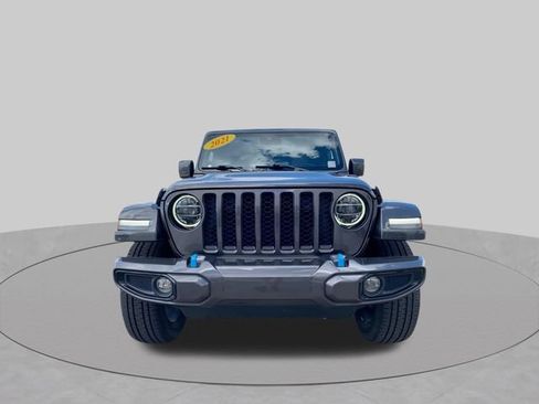 Used 2021 Jeep Wrangler Unlimited Sahara AWD/4WD image 3