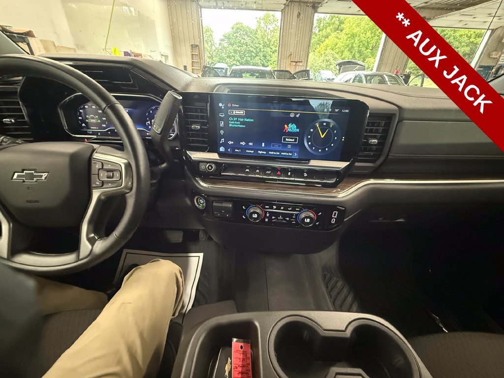 Used 2023 Chevrolet Silverado 1500 RST AWD/4WD image 22