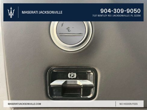 Used 2022 Mercedes-Benz SL 63 AMG 4MATIC image 26