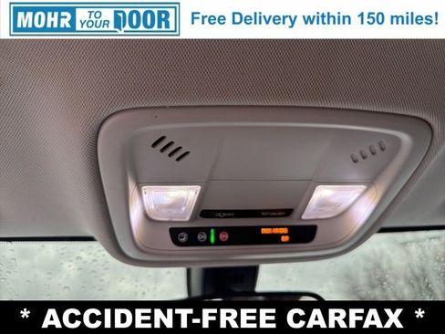 Used 2018 Chevrolet Traverse LT image 27