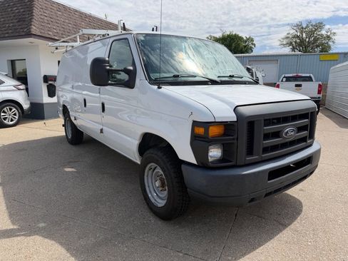Used 2014 Ford E-150 and Econoline 150 RWD image 7