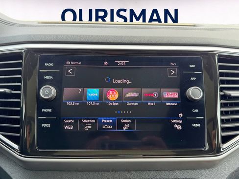 Used 2022 Volkswagen Atlas SEL R-Line AWD/4WD image 14
