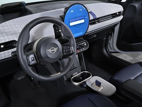 Used 2025 MINI Cooper S FWD image 14