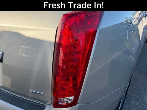 Used 2015 Cadillac SRX Luxury w/ Driver Awareness Package image 8