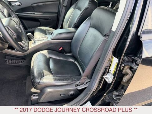 Certified 2017 Dodge Journey Crossroad AWD/4WD image 11