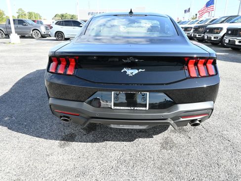 New 2026 Ford Mustang Coupe image 4