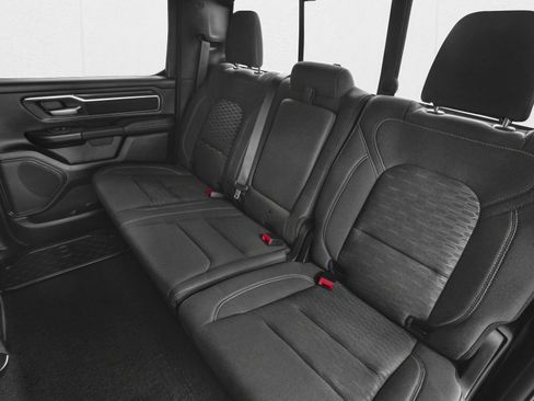 New 2026 RAM 1500 Big Horn AWD/4WD image 9