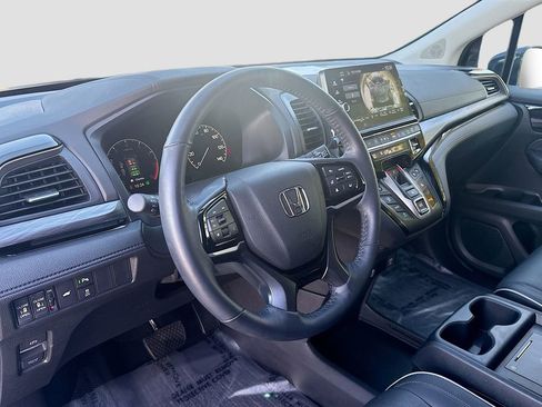 Used 2025 Honda Odyssey Elite image 9