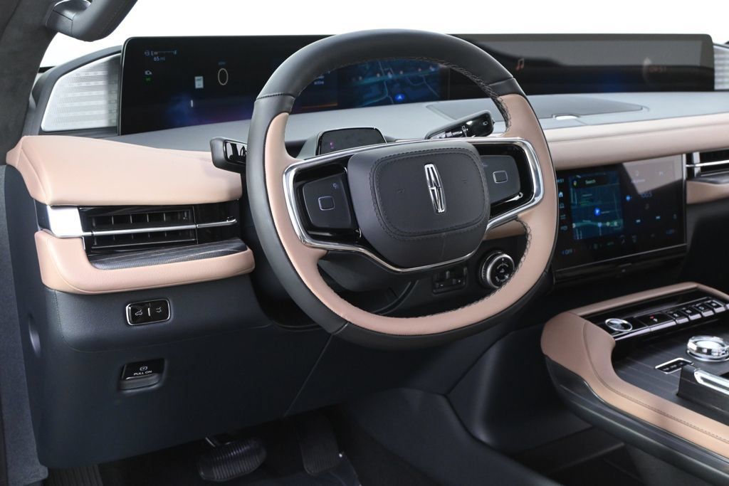 New 2027 Lincoln Navigator Black Label AWD/4WD image 11