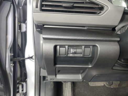 Used 2025 Subaru Crosstrek 2.5i Limited w/ Crosstrek Mirror Package image 28