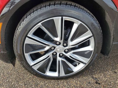 Certified 2024 Cadillac Lyriq Luxury w/ LPO, Floor Liner Package image 34