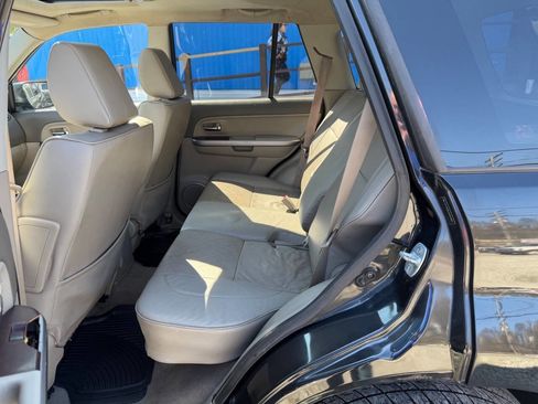 Used 2012 Suzuki Grand Vitara Limited image 11