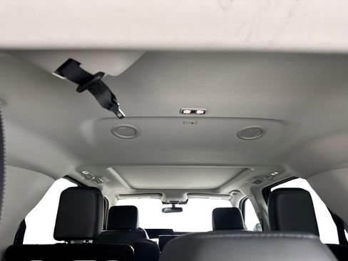 Used 2025 Ford Expedition Platinum AWD/4WD image 78
