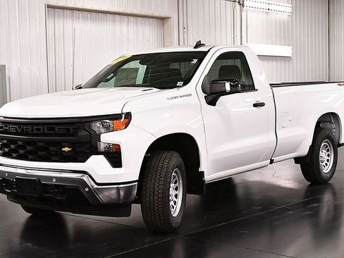 New 2026 Chevrolet Silverado 1500 W/T w/ WT Safety Package AWD/4WD image 3