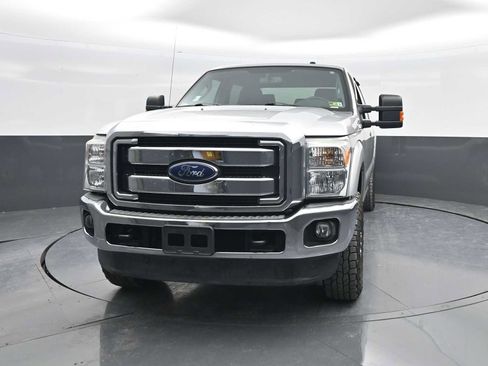 Used 2016 Ford F250 XLT w/ XLT Value Package image 3