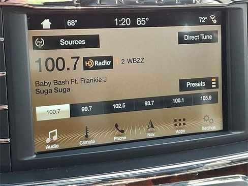 Used 2017 Lincoln Continental Select w/ Climate Package AWD/4WD image 18