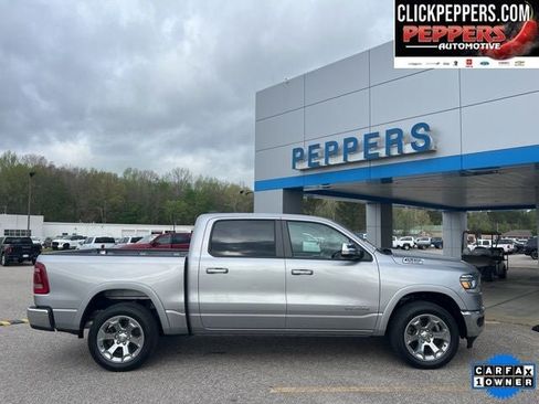 Used 2022 RAM 1500 Laramie AWD/4WD image 7