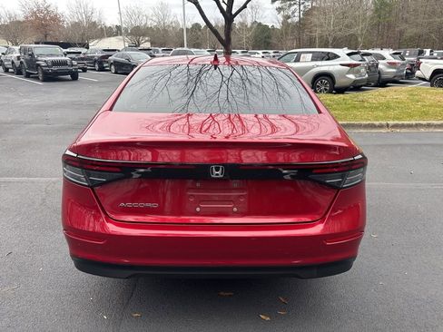 Used 2023 Honda Accord EX image 16