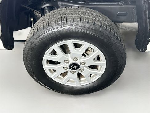 Used 2024 Toyota Tacoma SR5 image 11