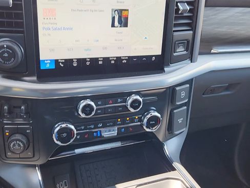 New 2025 Ford F150 Lariat w/ Equipment Group 502A High image 21