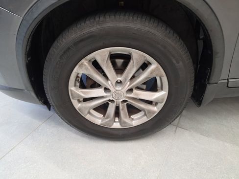 Used 2014 Nissan Rogue SV FWD image 33