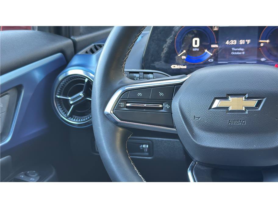 Used 2024 Chevrolet Equinox EV LT FWD image 32