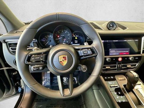 Used 2026 Porsche Macan AWD/4WD image 14