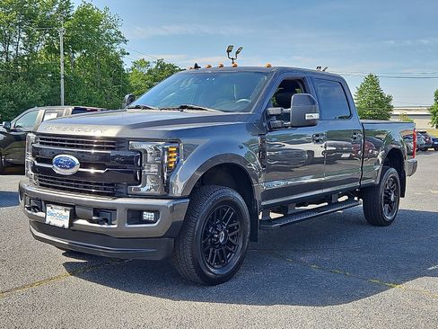 Used 2019 Ford F350 Lariat w/ Lariat Ultimate Package AWD/4WD image 3
