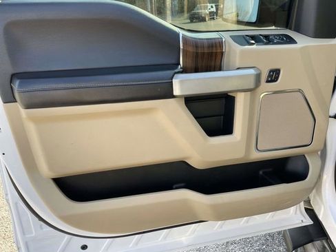 Used 2015 Ford F150 Lariat w/ Equipment Group 502A Luxury image 16