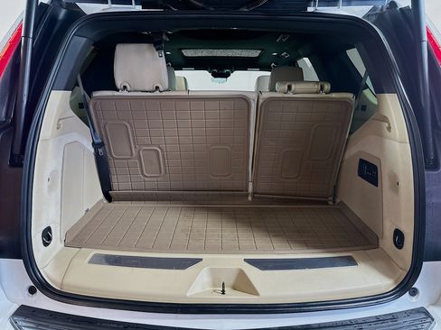 Used 2022 Cadillac Escalade Premium Luxury w/ Performance Package AWD/4WD image 27