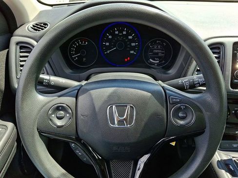 Used 2017 Honda HR-V LX image 18
