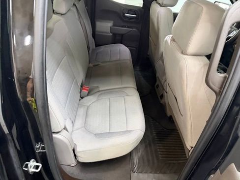 Used 2020 Chevrolet Silverado 1500 LT image 33