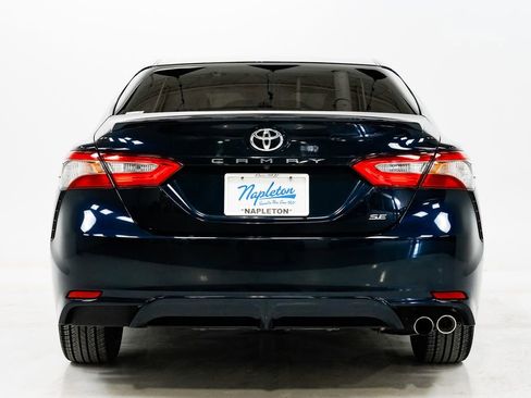 Used 2018 Toyota Camry SE image 24