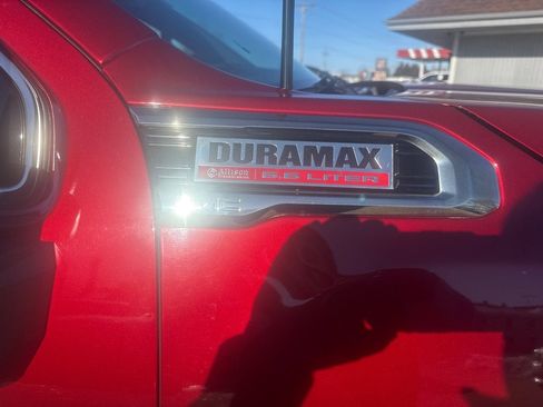 Used 2023 GMC Sierra 2500 Denali w/ Denali Ultimate Package image 11