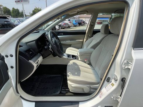 Used 2013 Subaru Outback 2.5i AWD/4WD image 14